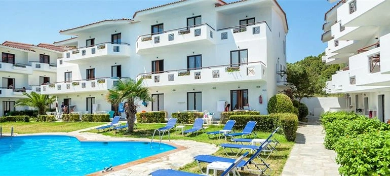 Xenios Dolphin Beach Hotel